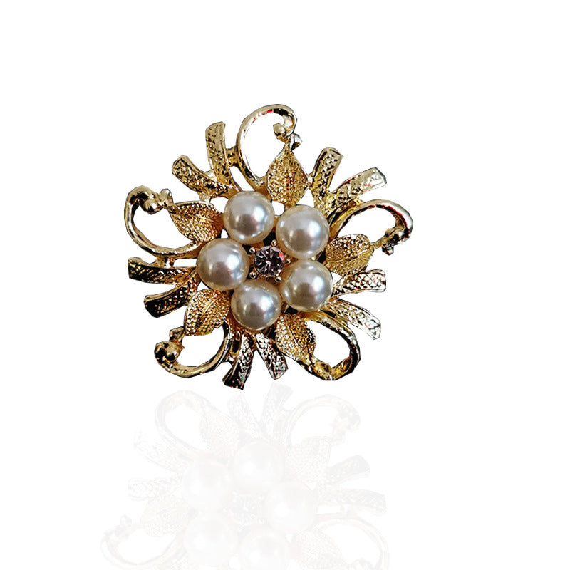 Flower Brooch with Diamonds