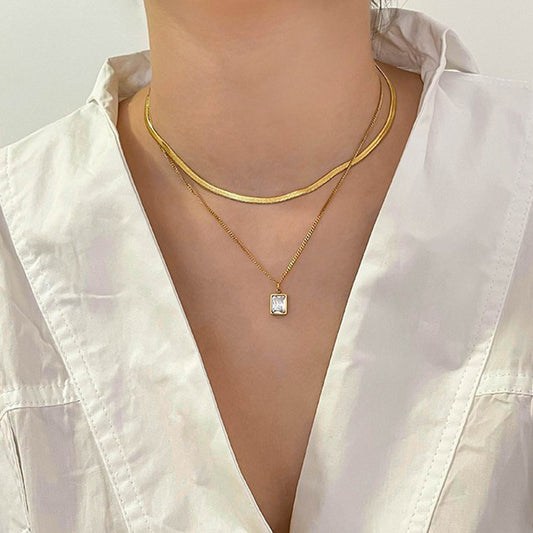 Niche Design Double Layers Square Pendant Necklace