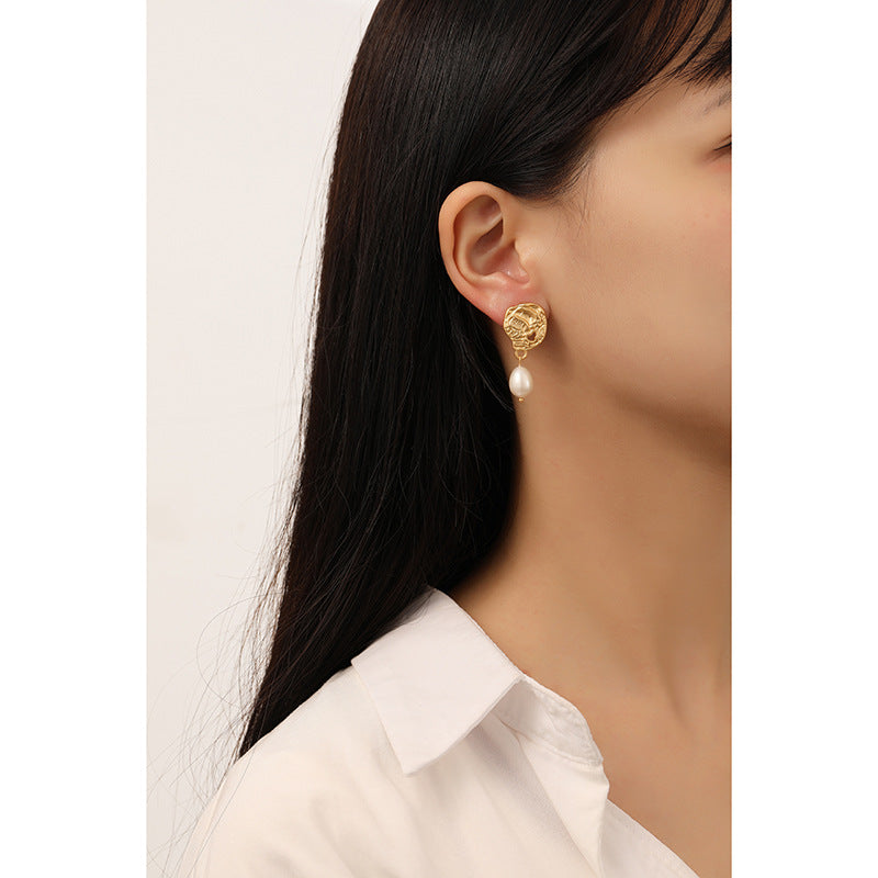 Asymmetric embossed freshwater pearl earrings