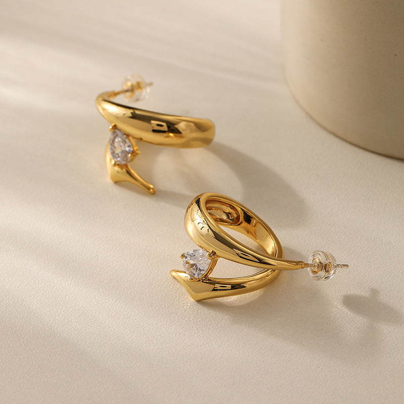 Exquisite Earrings with Zircon Circle