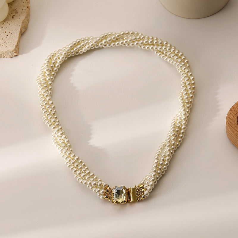 Palace style twisted pearl necklace