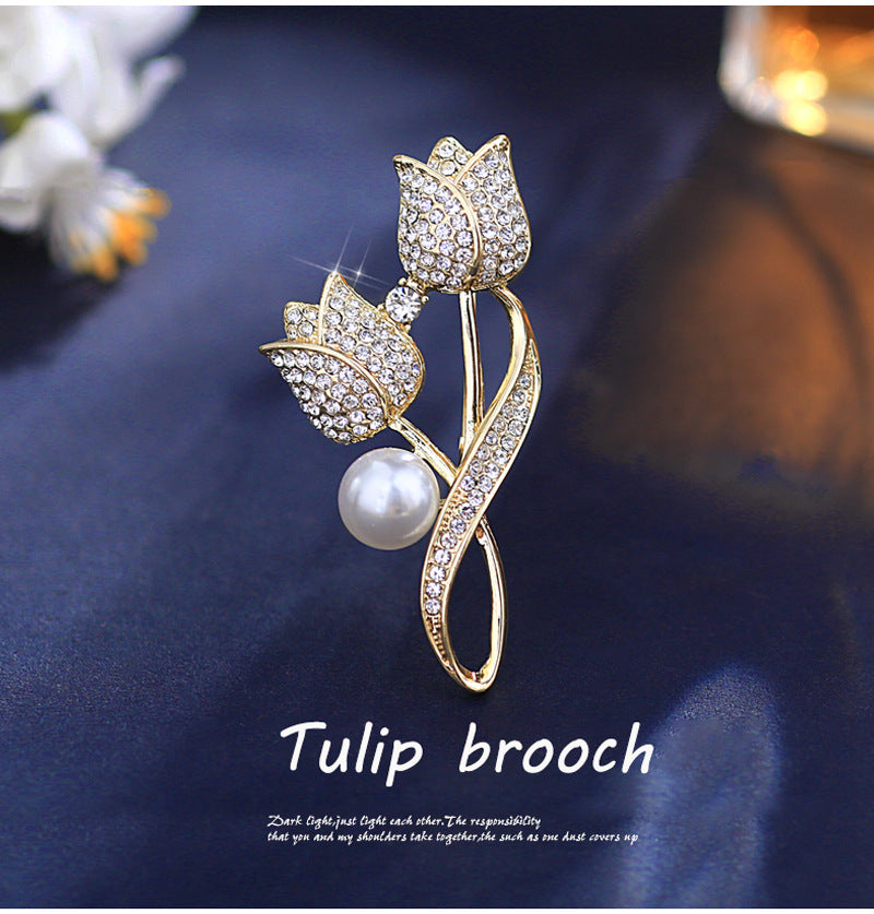 Tulip Pearl Brooch