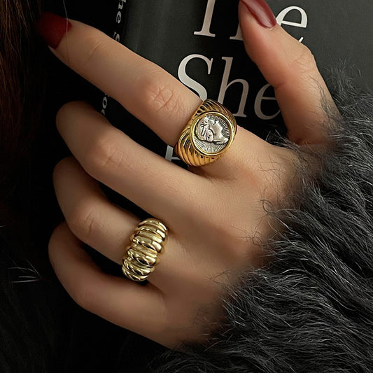 Vintage Gold Fashion Textured Ring