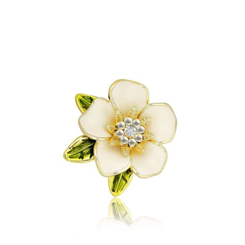 Anti-glare Japanese Camellia Brooch