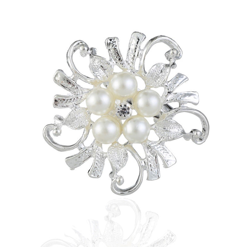 Flower Brooch with Diamonds