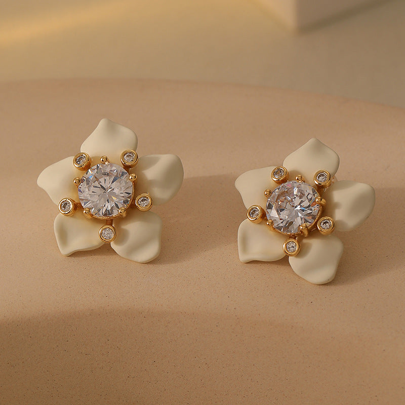 Zirconia White Flower Stud Earrings