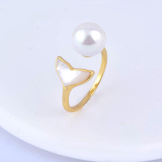 Fishtail Pearl Split Ring