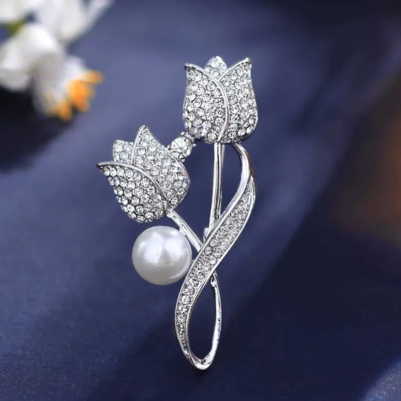 Tulip Pearl Brooch