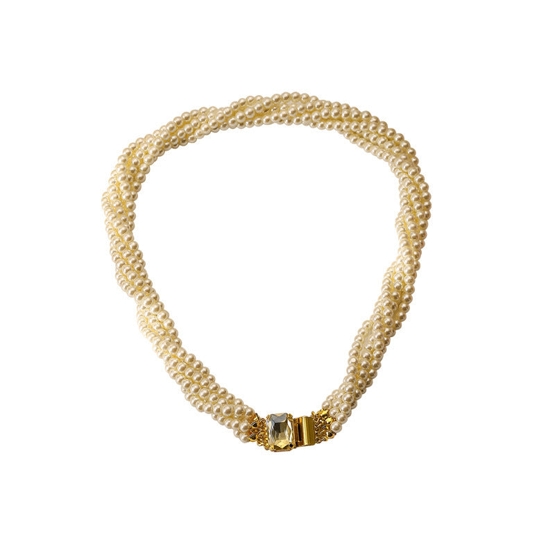 Palace style twisted pearl necklace